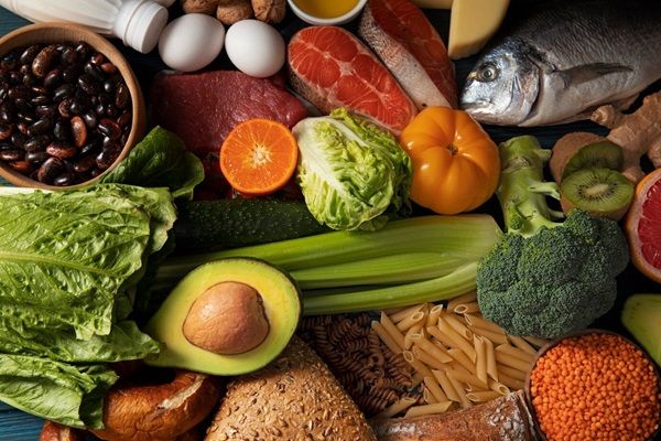 Disposizione della piramide alimentare reale