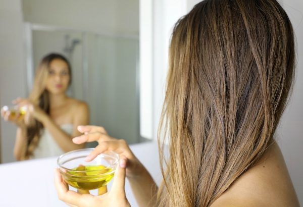 applicazione di olio essenziale