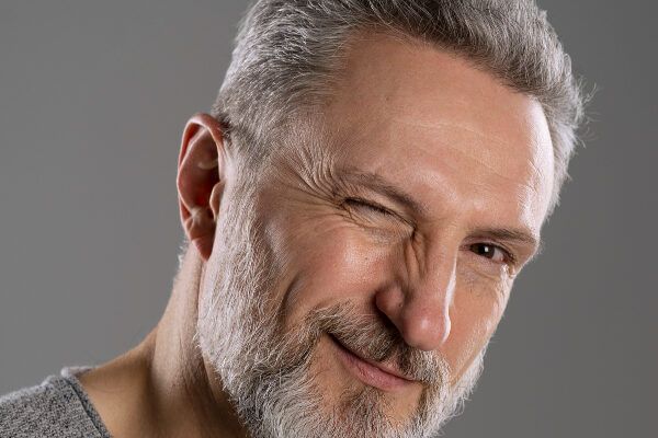 Come amare i tuoi diversi stili di capelli.