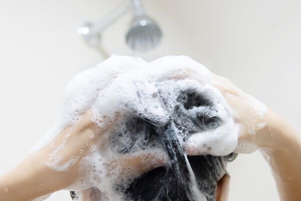 Perché ho i capelli secchi?