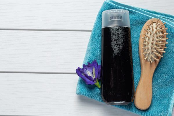 shampoo di carbone attivo