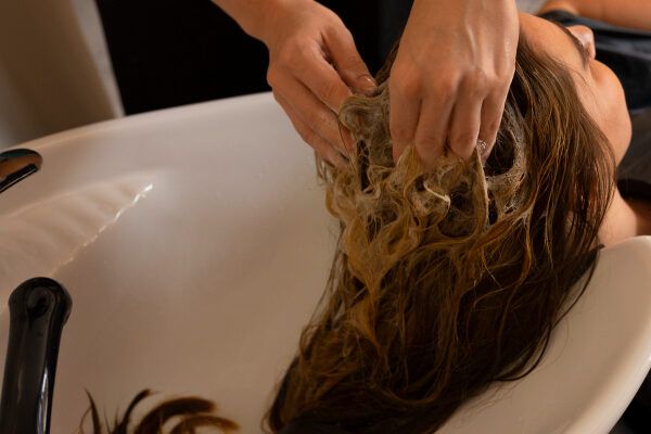 È consigliato lavare i capelli? Consigli per te